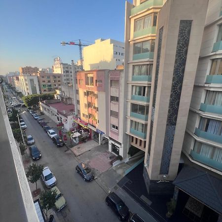 Luxury Center Town Apartment 盖尼特拉 外观 照片