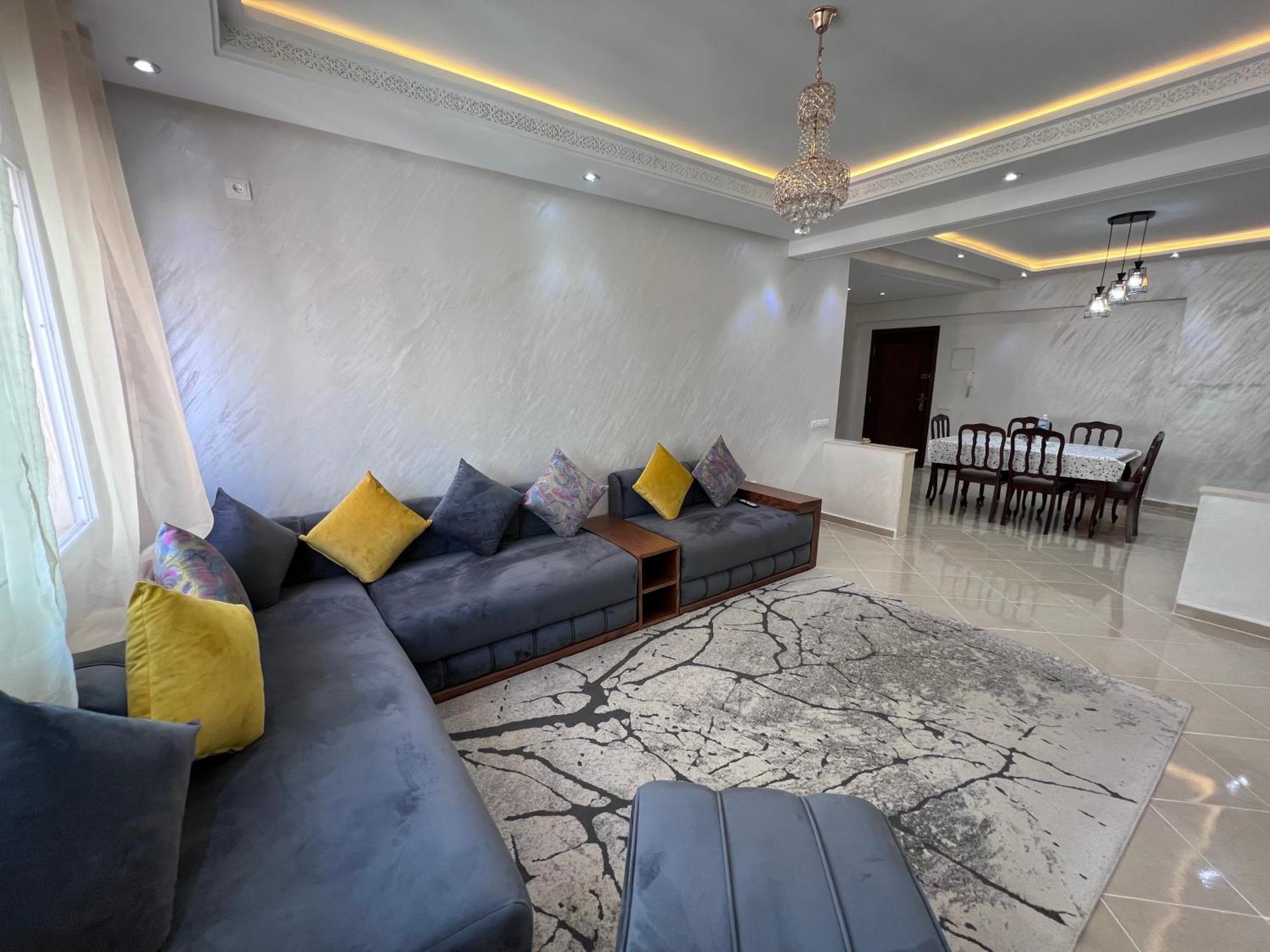 Luxury Center Town Apartment 盖尼特拉 外观 照片